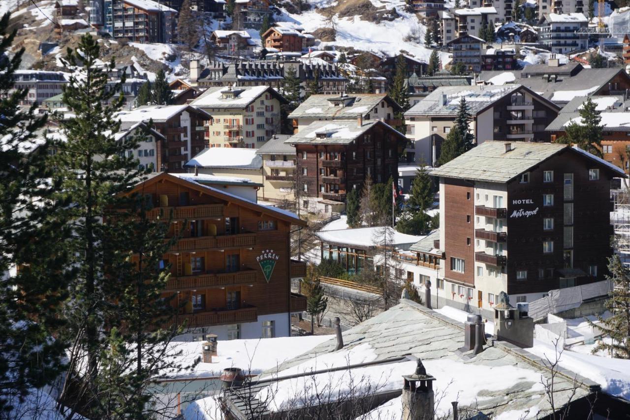 Haus Oasis Ferienwohnung-Holiday Apartment Zermatt Exterior photo